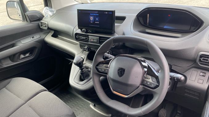 Peugeot Partner M Diesel 1.5 BlueHDi 100 Professional Plus Van - Image 11
